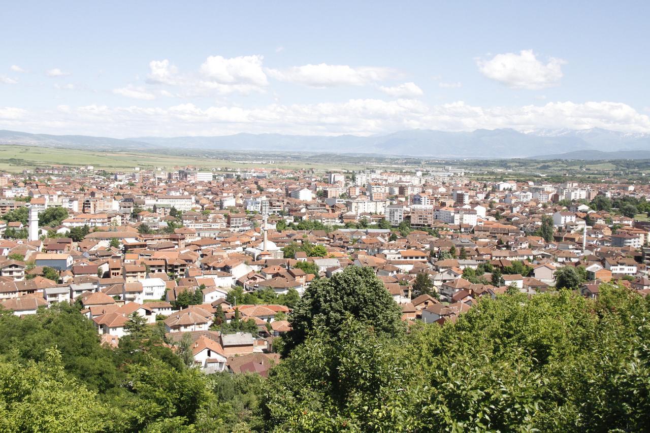 Garden Guesthouse Gjakova Luaran gambar